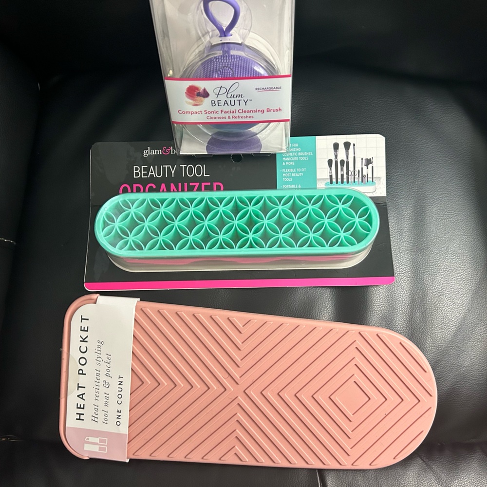 Make up items and hair heat item